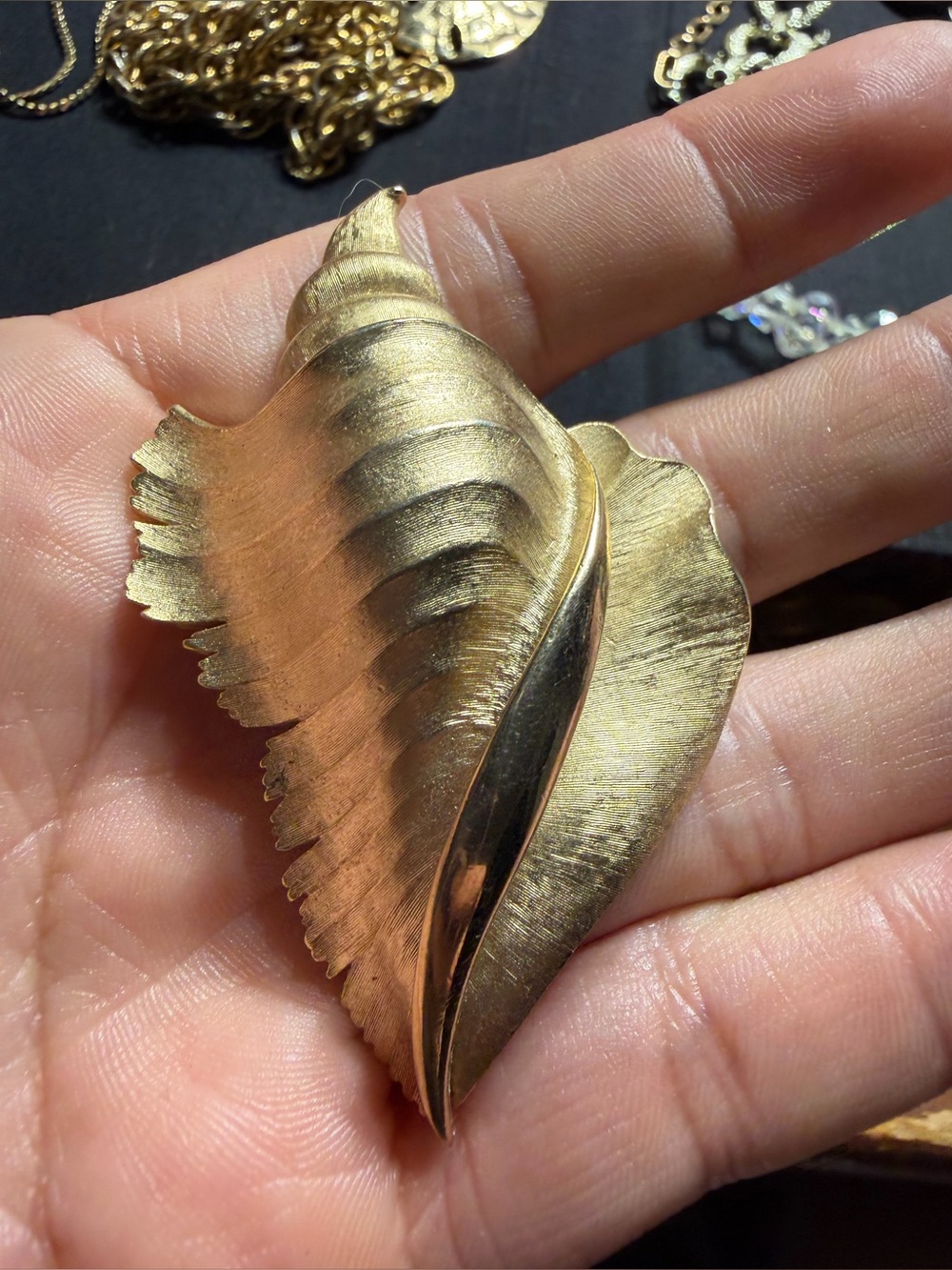 Vintage Crown Trifari Gold Tone Nautilus Shell Brooch
